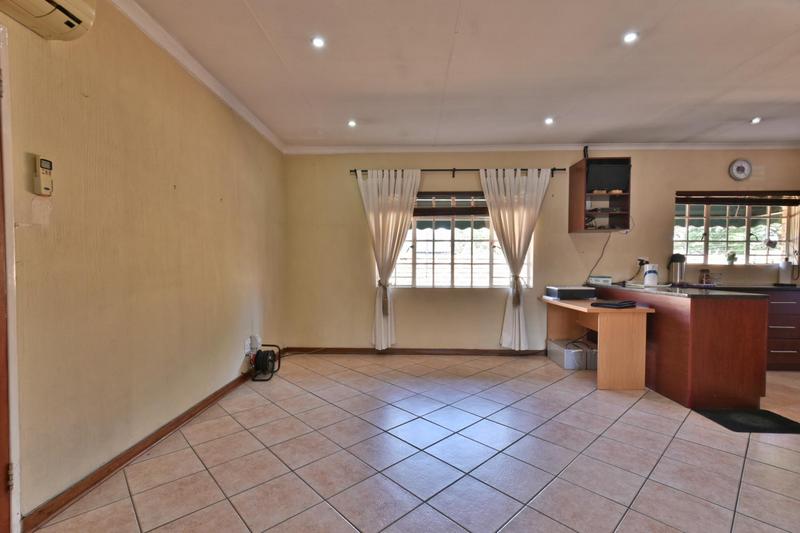 3 Bedroom Property for Sale in Brackendowns Gauteng