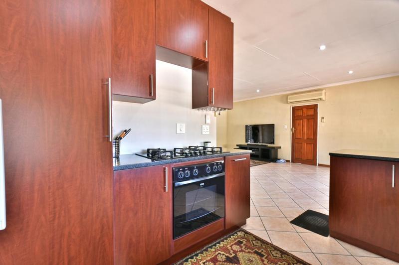 3 Bedroom Property for Sale in Brackendowns Gauteng