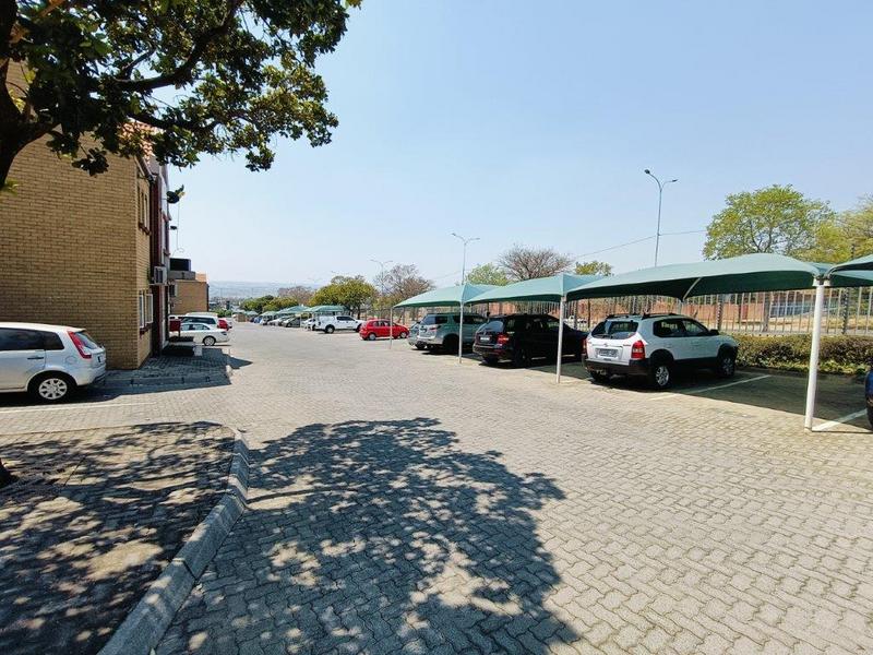 To Let commercial Property for Rent in Eastgate Gauteng