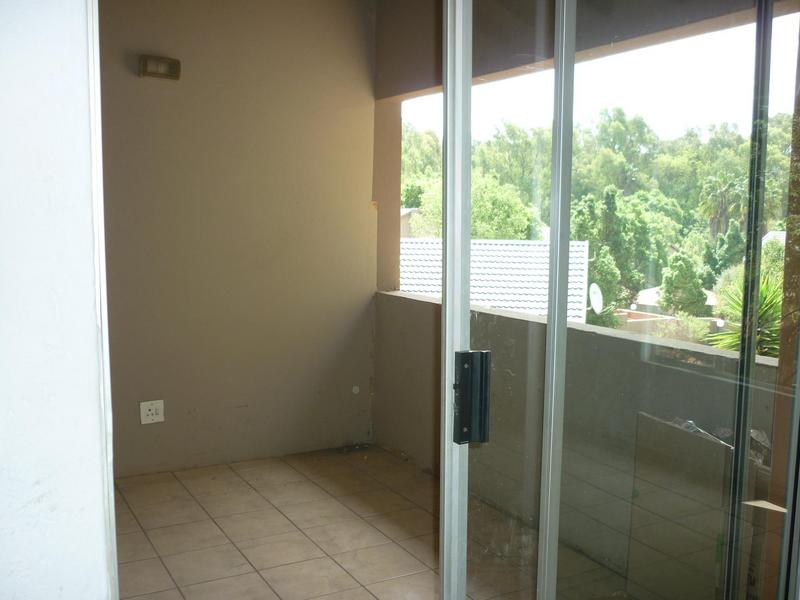 To Let 2 Bedroom Property for Rent in North Riding Gauteng