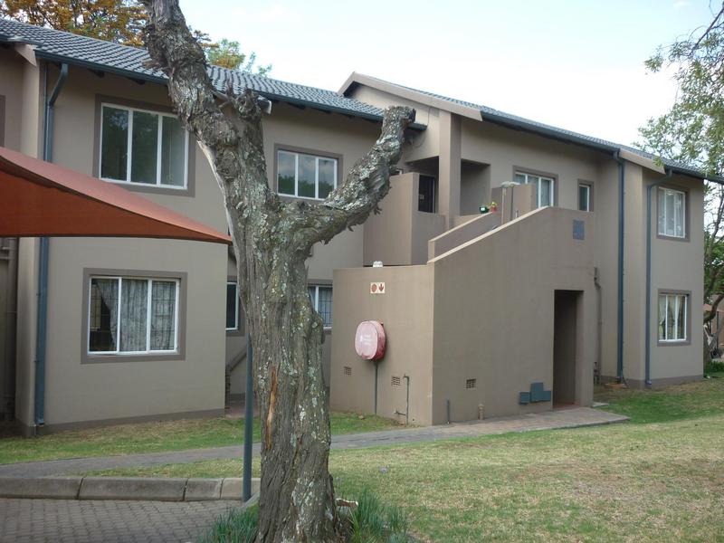 To Let 2 Bedroom Property for Rent in North Riding Gauteng