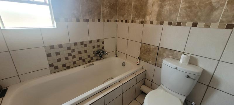 2 Bedroom Property for Sale in Florentia Gauteng