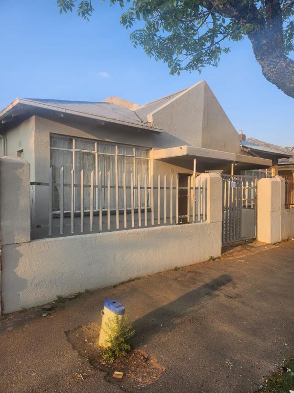 2 Bedroom Property for Sale in Kenilworth Gauteng