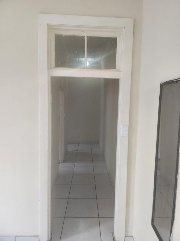 2 Bedroom Property for Sale in Kenilworth Gauteng