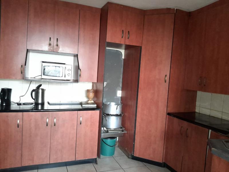 11 Bedroom Property for Sale in La Rochelle Gauteng