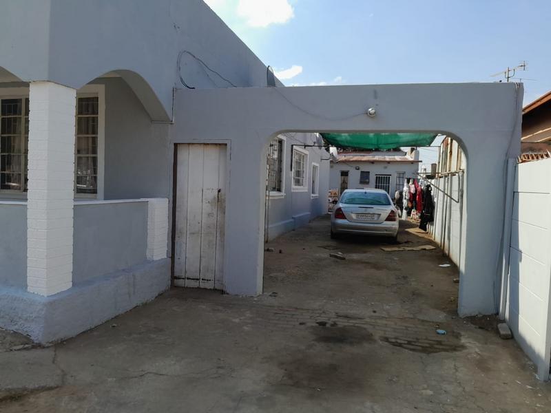 11 Bedroom Property for Sale in La Rochelle Gauteng