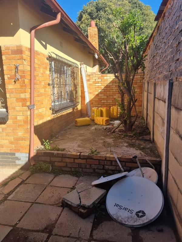 3 Bedroom Property for Sale in Rewlatch Gauteng