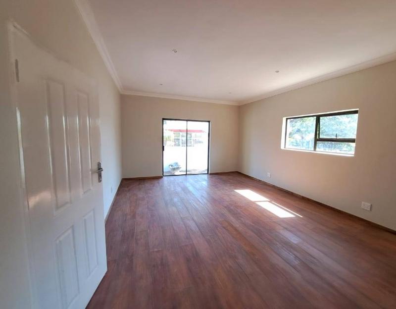 4 Bedroom Property for Sale in Mountain View Gauteng