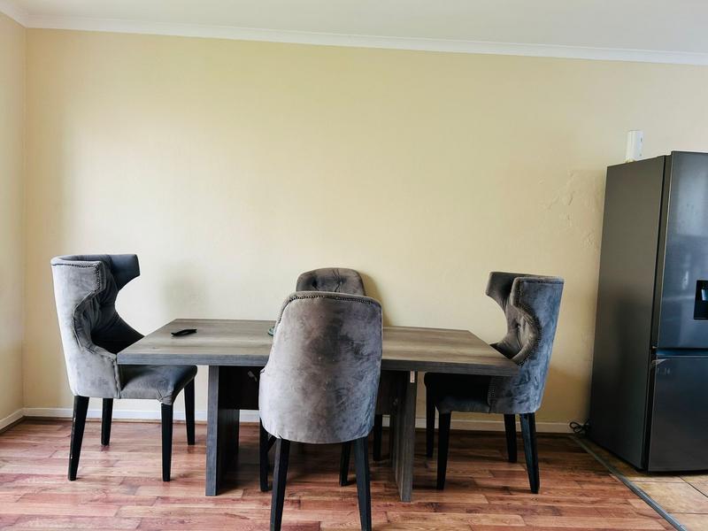 To Let 2 Bedroom Property for Rent in Northcliff Gauteng