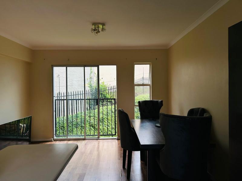 To Let 2 Bedroom Property for Rent in Northcliff Gauteng