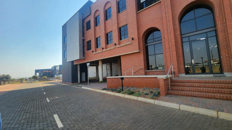 To Let commercial Property for Rent in Louwlardia Gauteng