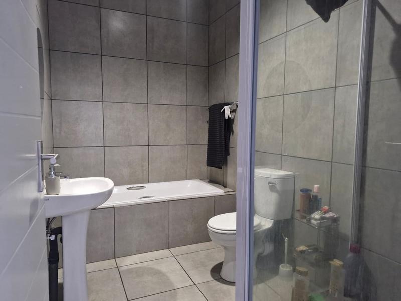 2 Bedroom Property for Sale in Jansenpark Gauteng