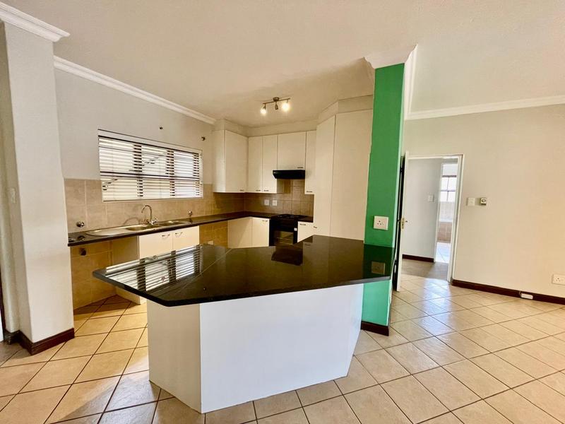 To Let 2 Bedroom Property for Rent in Bryanston Gauteng