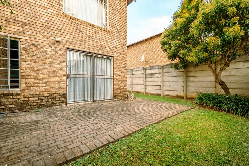 2 Bedroom Property for Sale in Allens Nek Gauteng