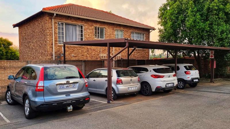 2 Bedroom Property for Sale in Allens Nek Gauteng