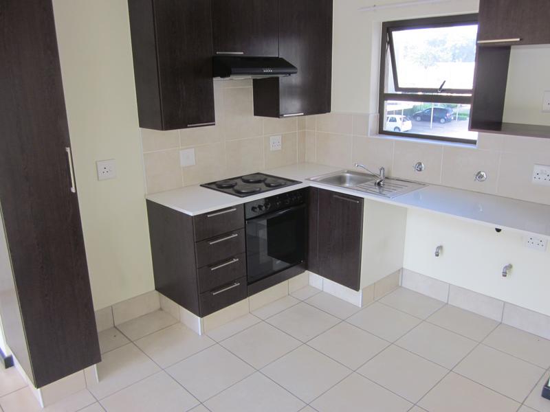 To Let 1 Bedroom Property for Rent in Fourways Gauteng