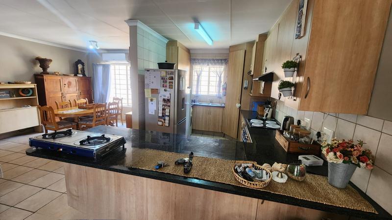 3 Bedroom Property for Sale in Annlin Gauteng