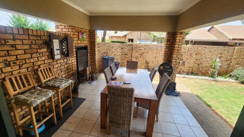 3 Bedroom Property for Sale in Annlin Gauteng