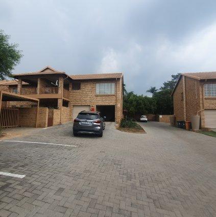 2 Bedroom Property for Sale in Magalieskruin Gauteng