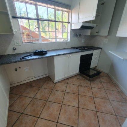 2 Bedroom Property for Sale in Magalieskruin Gauteng