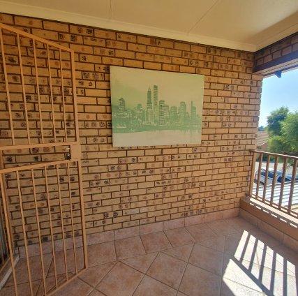 2 Bedroom Property for Sale in Magalieskruin Gauteng