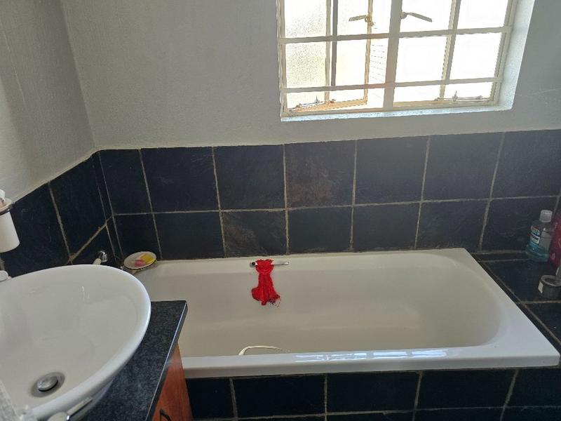 2 Bedroom Property for Sale in Montana Gauteng