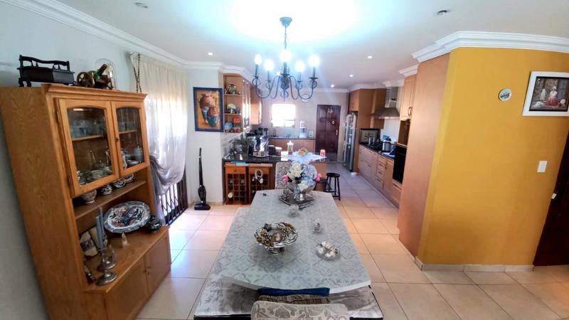 2 Bedroom Property for Sale in New Market Gauteng