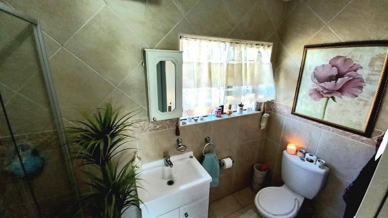 2 Bedroom Property for Sale in New Market Gauteng