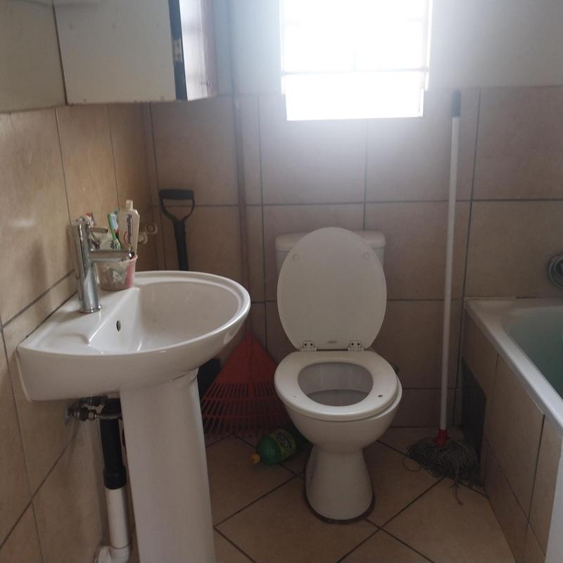 2 Bedroom Property for Sale in Kirkney Gauteng