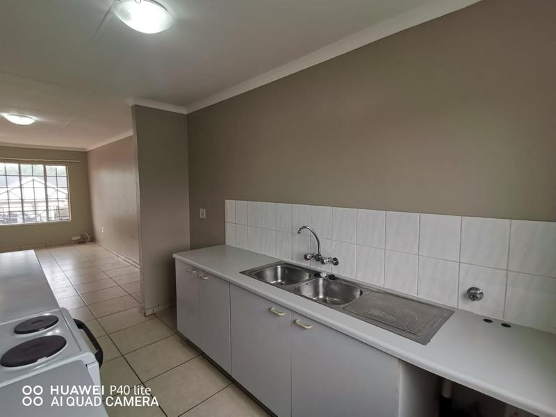 To Let 3 Bedroom Property for Rent in Beyers Park Gauteng