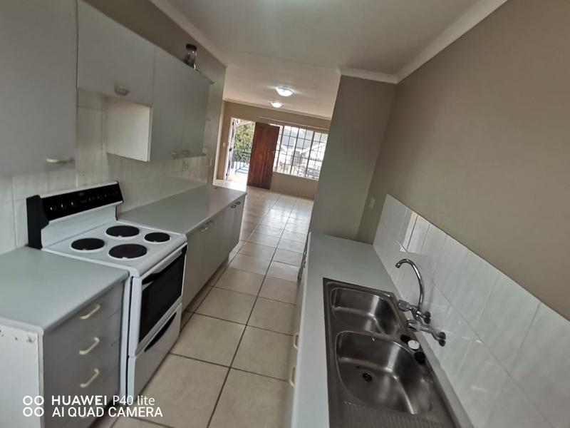 To Let 3 Bedroom Property for Rent in Beyers Park Gauteng