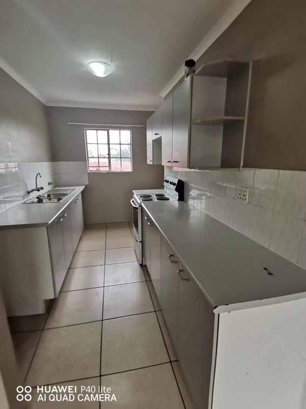 To Let 3 Bedroom Property for Rent in Beyers Park Gauteng