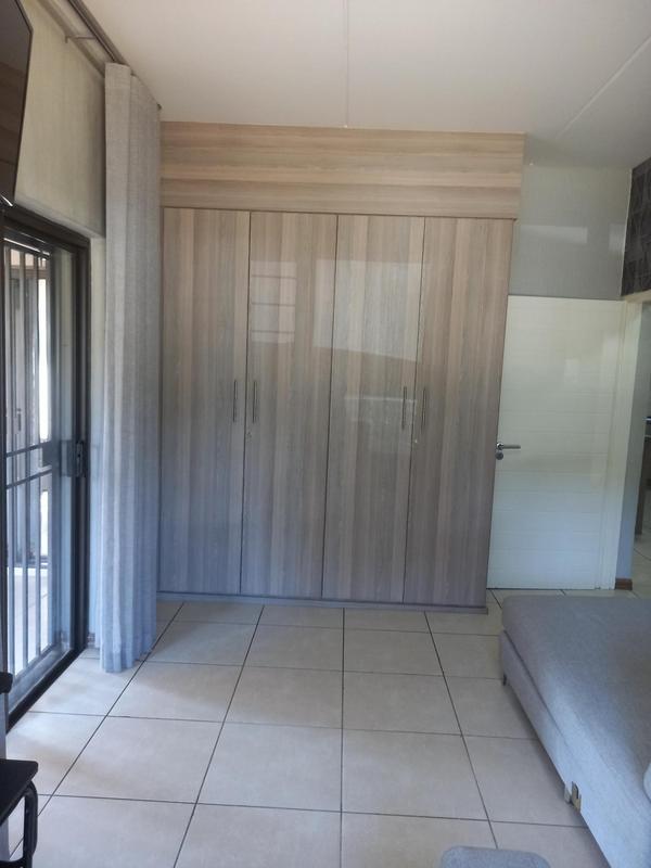 To Let 2 Bedroom Property for Rent in Victory Park Gauteng