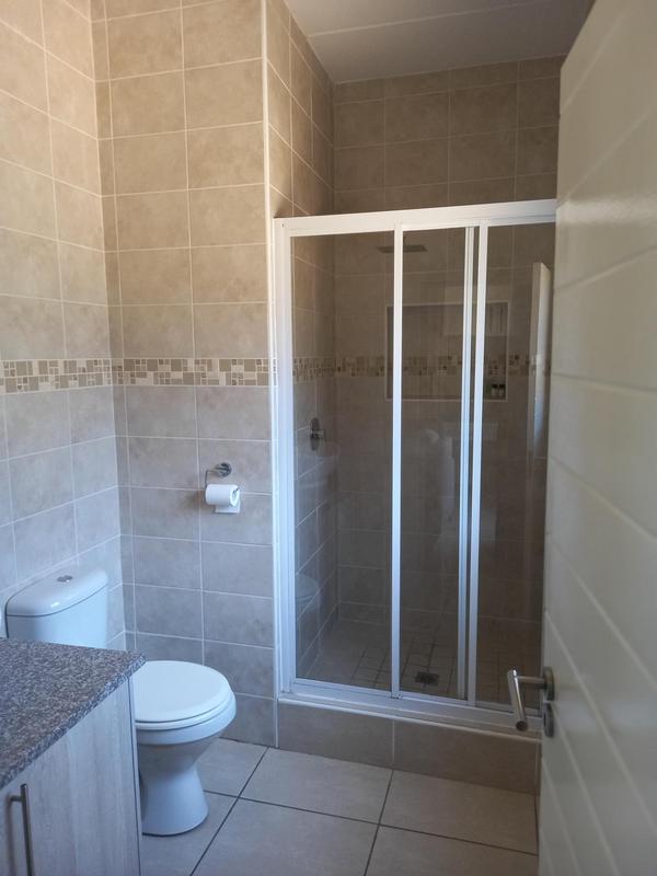 To Let 2 Bedroom Property for Rent in Victory Park Gauteng