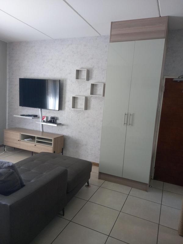 To Let 2 Bedroom Property for Rent in Victory Park Gauteng