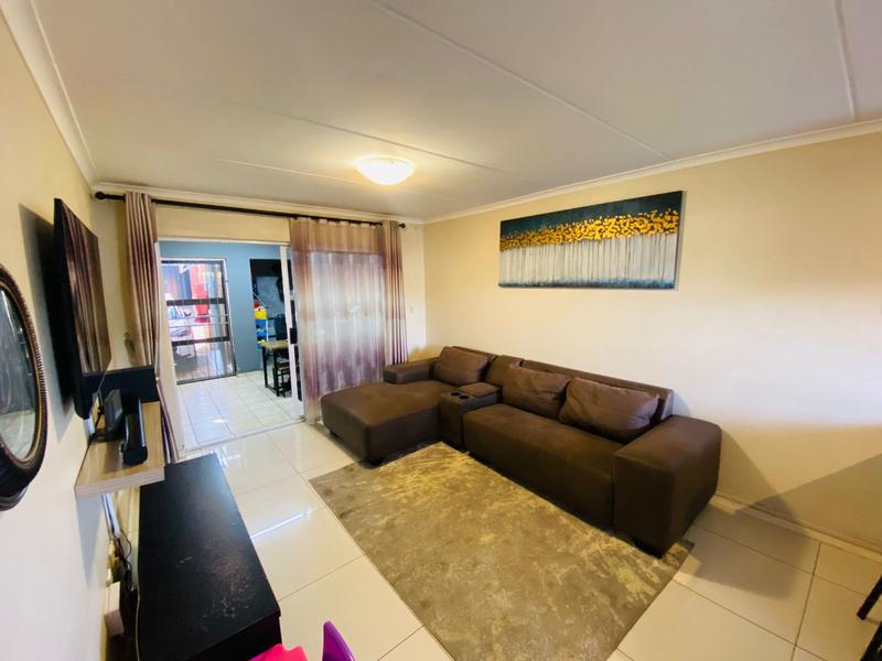 2 Bedroom Property for Sale in Birchleigh Gauteng