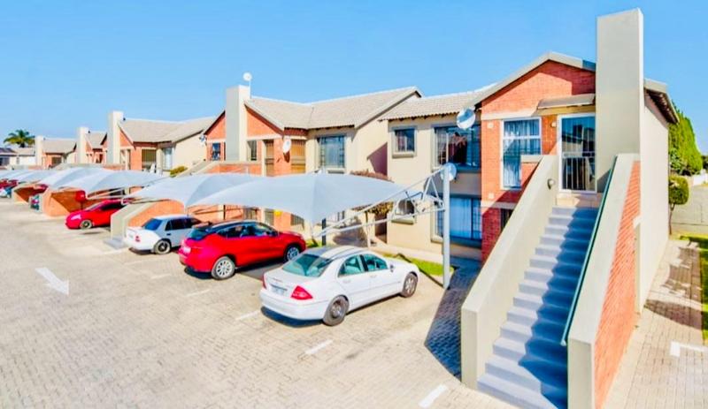 2 Bedroom Property for Sale in Birchleigh Gauteng