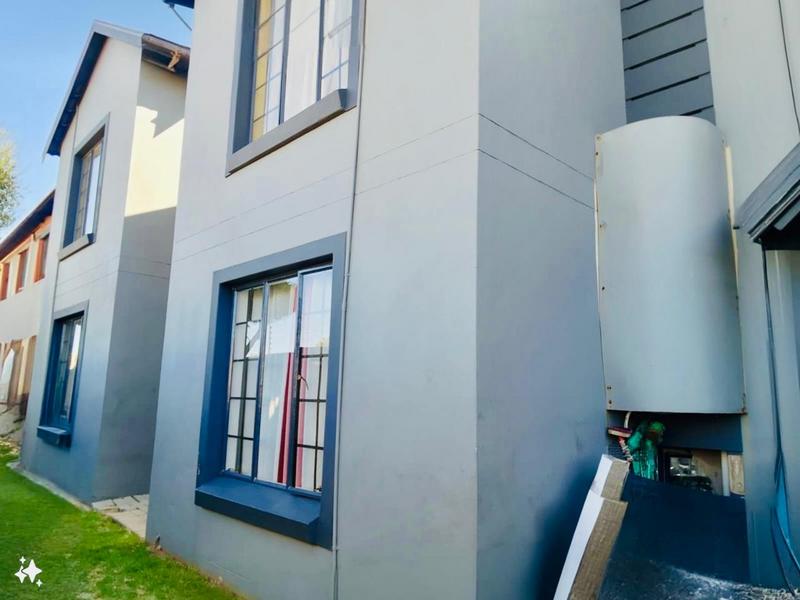 2 Bedroom Property for Sale in Birchleigh Gauteng