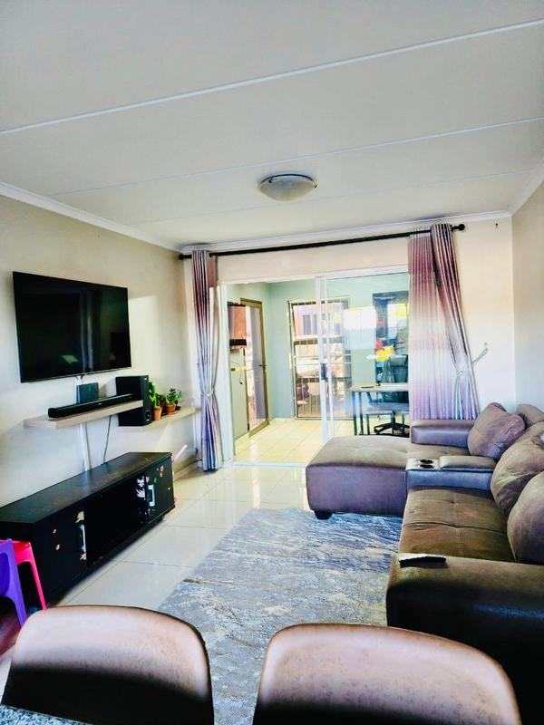 2 Bedroom Property for Sale in Birchleigh Gauteng