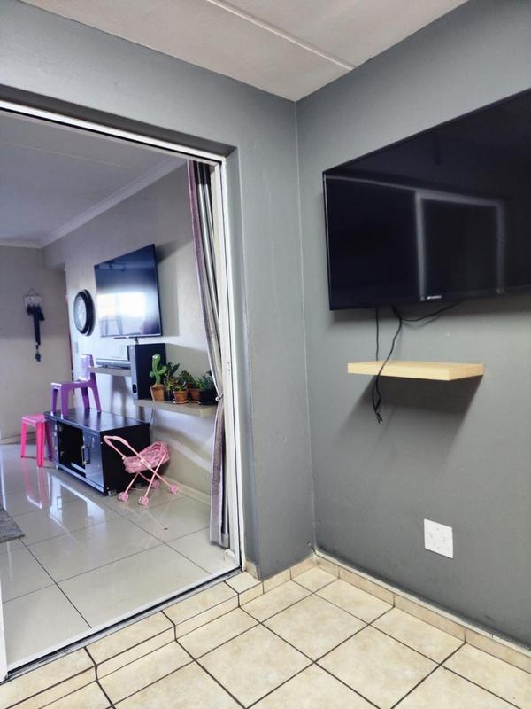 2 Bedroom Property for Sale in Birchleigh Gauteng