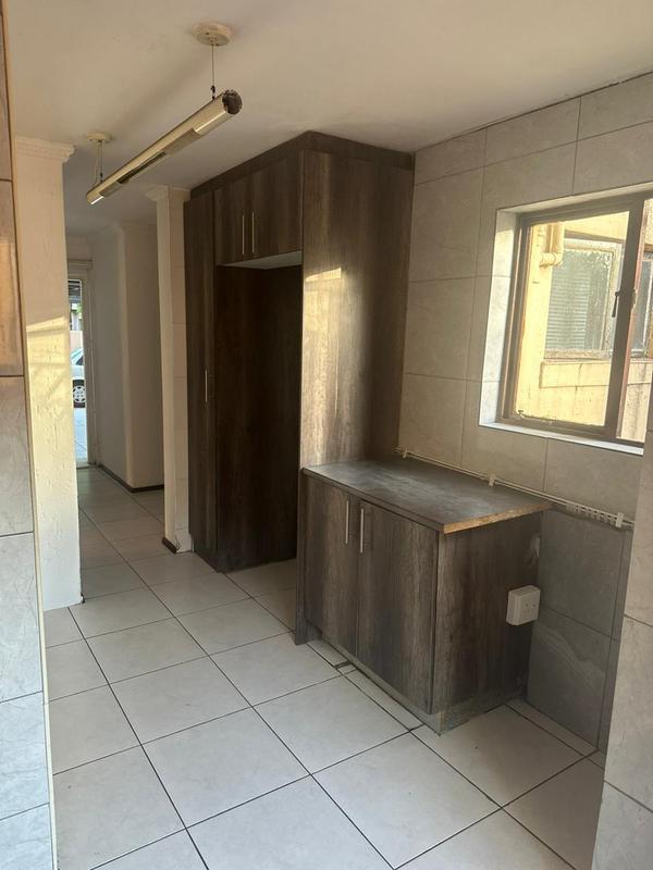 To Let 4 Bedroom Property for Rent in Bruma Gauteng