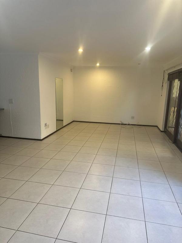 To Let 4 Bedroom Property for Rent in Bruma Gauteng