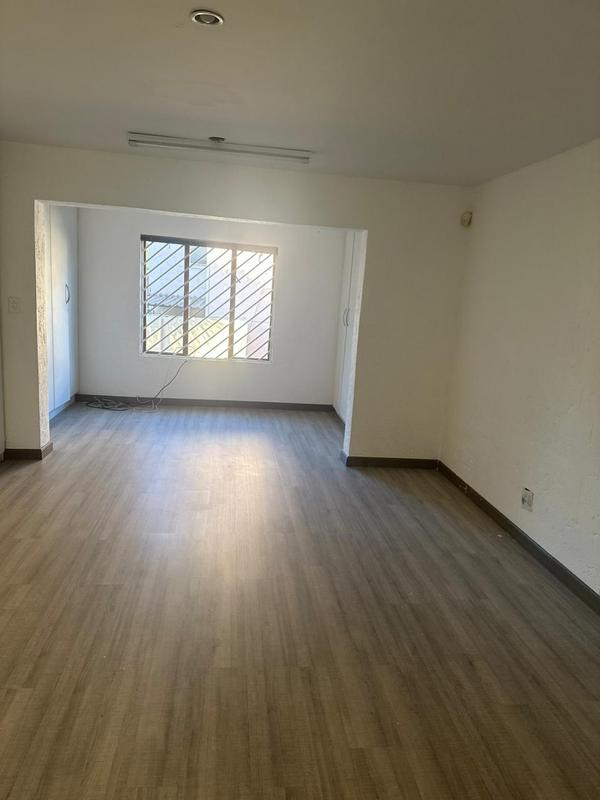 To Let 4 Bedroom Property for Rent in Bruma Gauteng