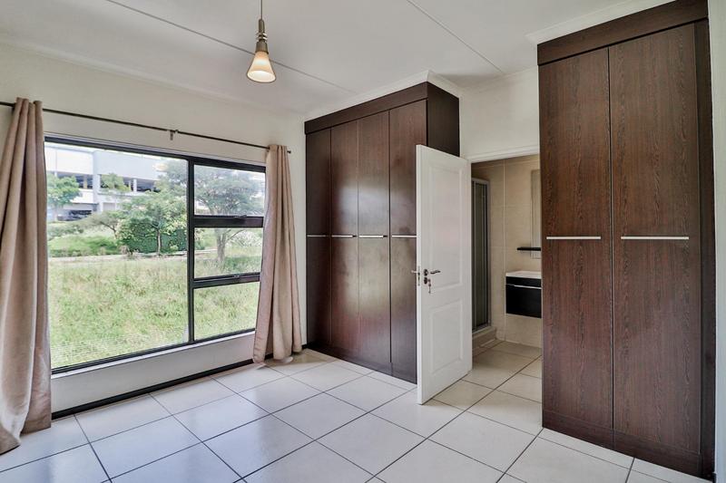 To Let 2 Bedroom Property for Rent in Greenstone Hill Gauteng