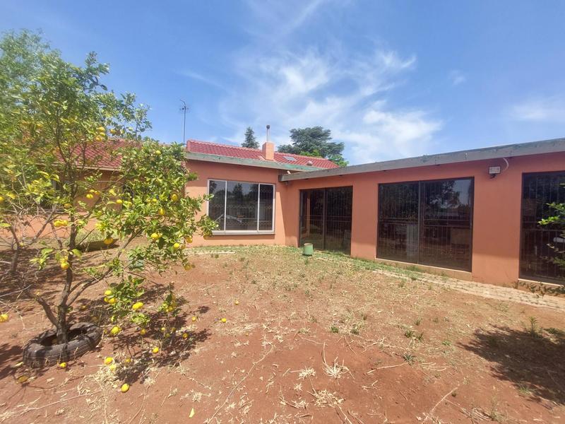 To Let 3 Bedroom Property for Rent in Hennopspark Gauteng