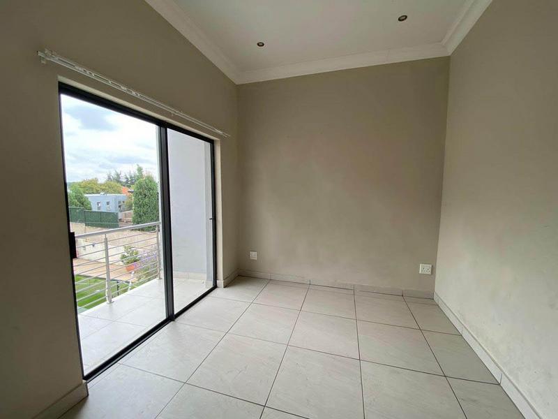 To Let 4 Bedroom Property for Rent in Linksfield Gauteng