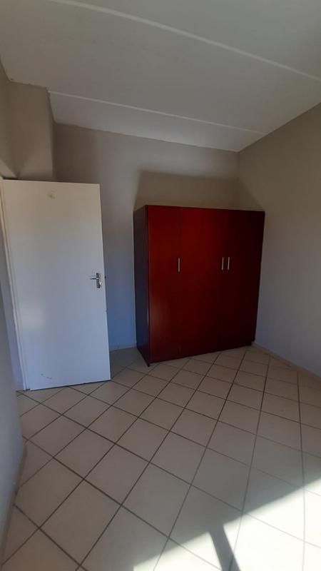 To Let 2 Bedroom Property for Rent in Groblerpark Gauteng