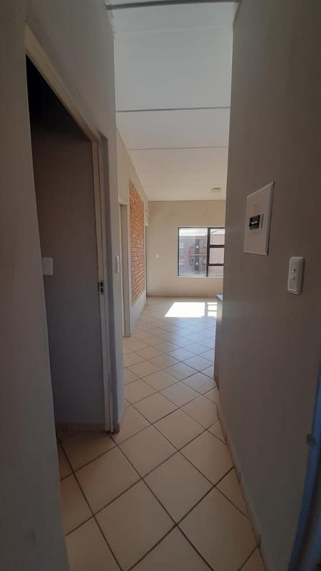 To Let 2 Bedroom Property for Rent in Groblerpark Gauteng