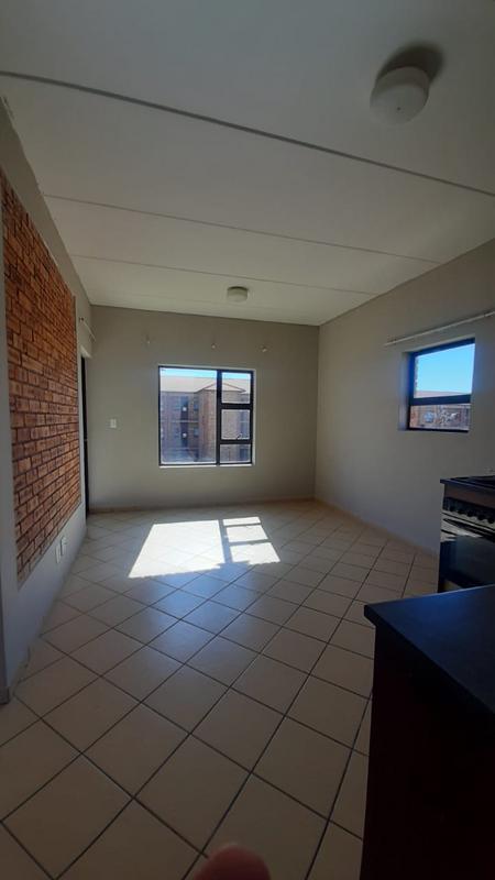 To Let 2 Bedroom Property for Rent in Groblerpark Gauteng