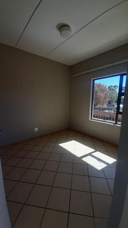 To Let 2 Bedroom Property for Rent in Groblerpark Gauteng